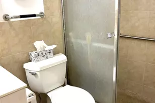 620 Tennis Club Dr, Fort Lauderdale, FL 33311 - Photo 20