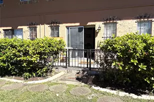 620 Tennis Club Dr, Fort Lauderdale, FL 33311 - Photo 4