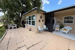 855 North Dr, Delray Beach, FL 33445 - Photo 2