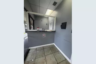 1431 N Palm Avenue, Pembroke Pines, FL 33026 - Photo 2