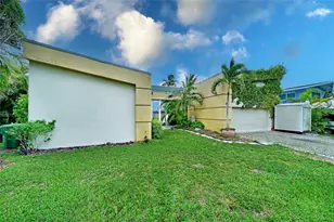 2631 Okeechobee Ln, Fort Lauderdale, FL 33312 - Photo 50