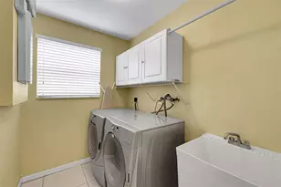 1020 Lavender Cir, Weston, FL 33327 - Photo 54