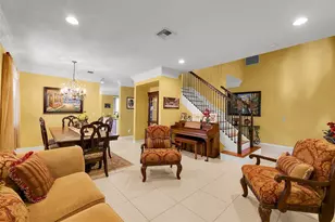 1020 Lavender Cir, Weston, FL 33327 - Photo 8