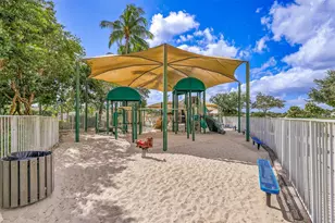 1020 Lavender Cir, Weston, FL 33327 - Photo 44