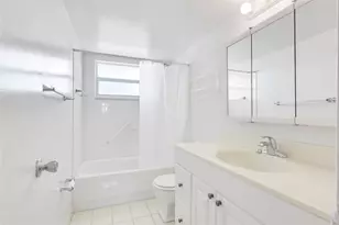 2555 NE 11th St, Fort Lauderdale, FL 33304 - Photo 10