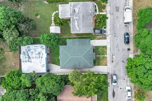 728 20th St, West Palm Beach, FL 33407 - Photo 2