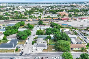 728 20th St, West Palm Beach, FL 33407 - Photo 8