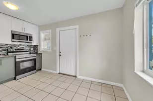 728 20th St, West Palm Beach, FL 33407 - Photo 2
