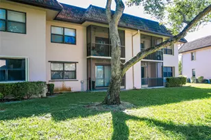 10557 NW 10th St, Pembroke Pines, FL 33026 - Photo 14