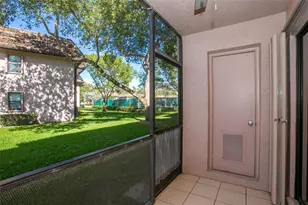 10557 NW 10th St, Pembroke Pines, FL 33026 - Photo 12