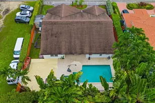 7440 SW 93rd Ave, Miami, FL 33173 - Photo 2