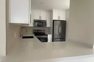 9471 Evergreen Pl, Davie, FL 33324 - Photo 10