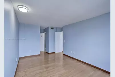 11930 N Bayshore Drive #601, Miami, FL 33181 - Photo 12