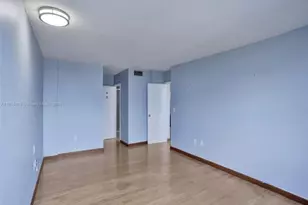 11930 N Bayshore Dr, North Miami, FL 33181 - Photo 12