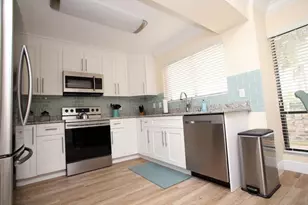 67 Balfour Rd, Palm Beach Gardens, FL 33418 - Photo 2