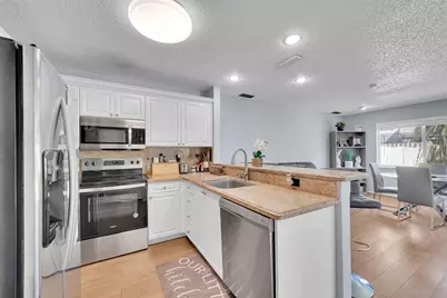 10615 NW 12th Court, Plantation, FL 33322 - Photo 4