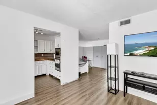 4770 NW 10th Ct, Plantation, FL 33313 - Photo 4