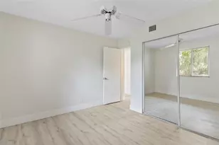 610 Gardens Dr, Pompano Beach, FL 33069 - Photo 4