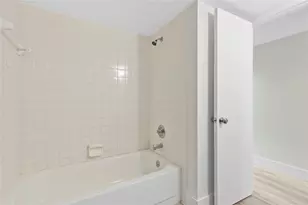 610 Gardens Dr, Pompano Beach, FL 33069 - Photo 6