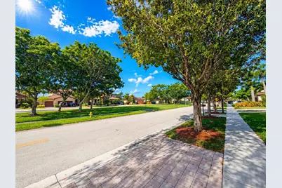 3663 SE 2nd Drive, Homestead, FL 33033 - Photo 4