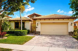 3663 SE 2nd Dr, Homestead, FL 33033 - Photo 2