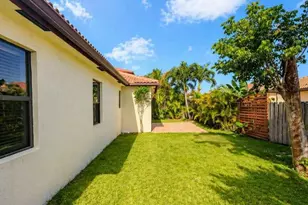 3663 SE 2nd Dr, Homestead, FL 33033 - Photo 30