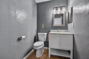 201 NE 16th Pl, Fort Lauderdale, FL 33305 - Photo 16