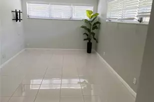 21 Jacaranda Dr, Plantation, FL 33324 - Photo 10