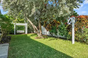 1190 Dolphin Rd, Singer Island, FL 33404 - Photo 44