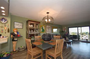 2238 N Cypress Bend Dr, Pompano Beach, FL 33069 - Photo 14