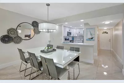 9720 S Hollybrook Lake Drive #204, Pembroke Pines, FL 33025 - Photo 4