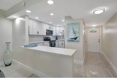 9720 S Hollybrook Lake Drive #204, Pembroke Pines, FL 33025 - Photo 16