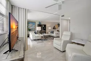 9720 S Hollybrook Lake Dr, Pembroke Pines, FL 33025 - Photo 24