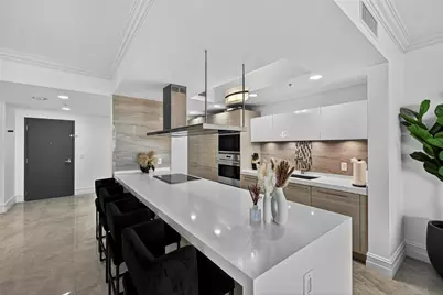 17301 Biscayne Boulevard #506, Aventura, FL 33160 - Photo 4
