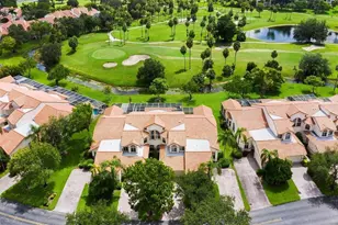 576 W Palm Aire Dr, Pompano Beach, FL 33069 - Photo 1