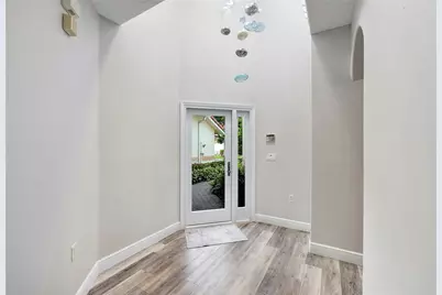 576 W Palm Aire Drive, Pompano Beach, FL 33069 - Photo 10