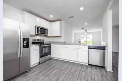 2737 SE Mariposa Avenue, Port Saint Lucie, FL 34983 - Photo 4