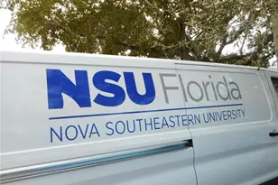 3150 W Rolling Hills Cir, Davie, FL 33328 - Photo 20