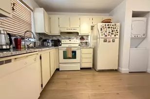 10444 NW 30th Ct, Sunrise, FL 33322 - Photo 4