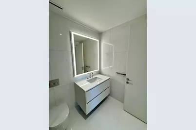 300 Biscayne Blvd Way #2508, Miami, FL 33131 - Photo 22