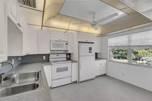 3001 Portofino Isle, Coconut Creek, FL 33066 - Photo 4