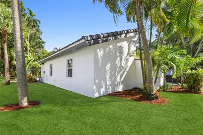 4701 NW 1st Place, Deerfield Beach, FL 33442 - Photo 42