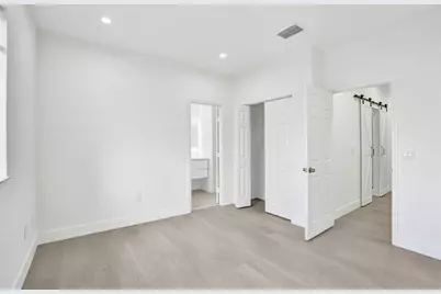 1003 NW 100th Avenue, Hollywood, FL 33024 - Photo 24