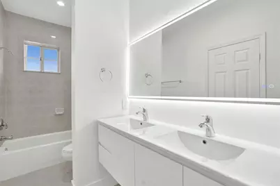 1003 NW 100th Avenue, Hollywood, FL 33024 - Photo 20