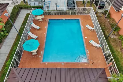 1003 NW 100th Avenue, Hollywood, FL 33024 - Photo 32