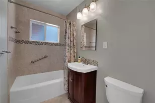 2725 SE 5th Ct, Pompano Beach, FL 33062 - Photo 14