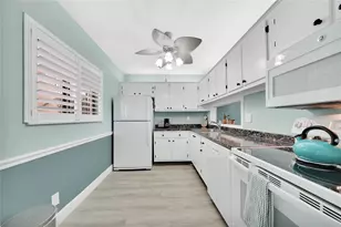 5250 Las Verdes Cir, Delray Beach, FL 33484 - Photo 4