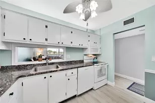 5250 Las Verdes Cir, Delray Beach, FL 33484 - Photo 6