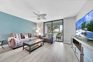 5250 Las Verdes Cir, Delray Beach, FL 33484 - Photo 8