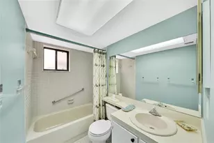 5250 Las Verdes Cir, Delray Beach, FL 33484 - Photo 24